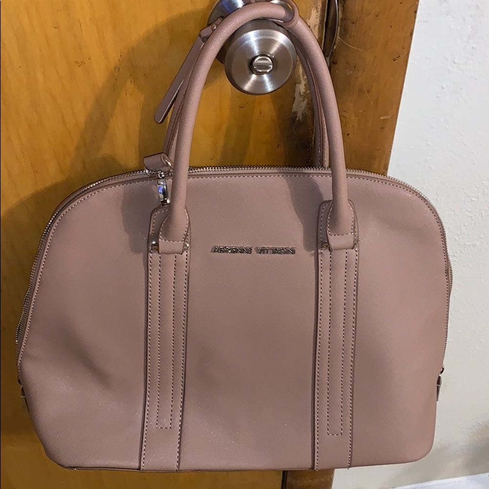 Blush pink Adrienne Vittadini hand bag